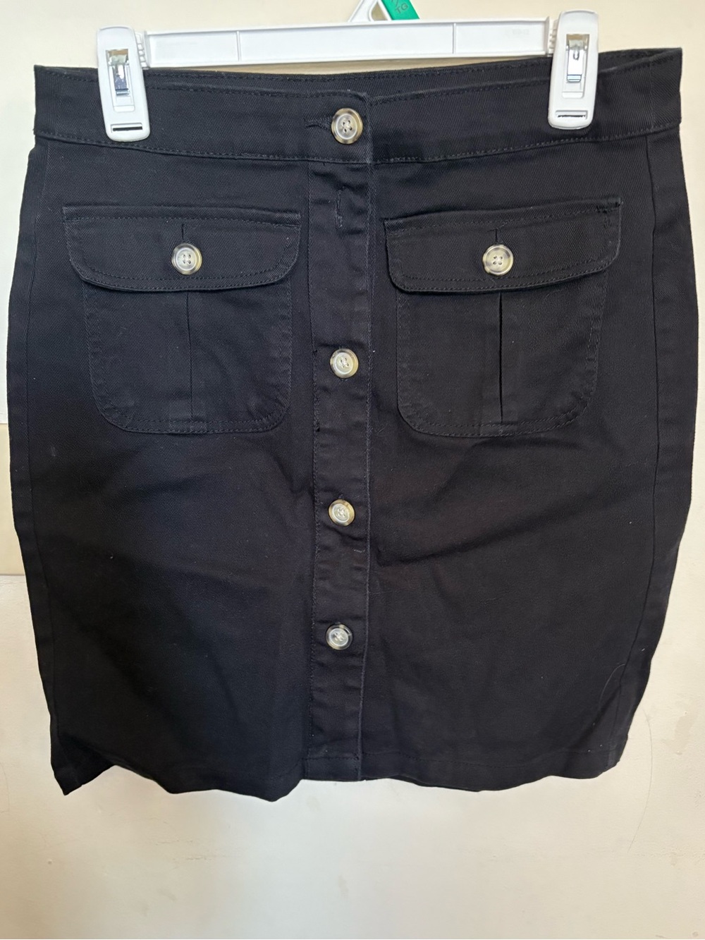 Suko Classic Button-Front Black Women's Skirt size 4